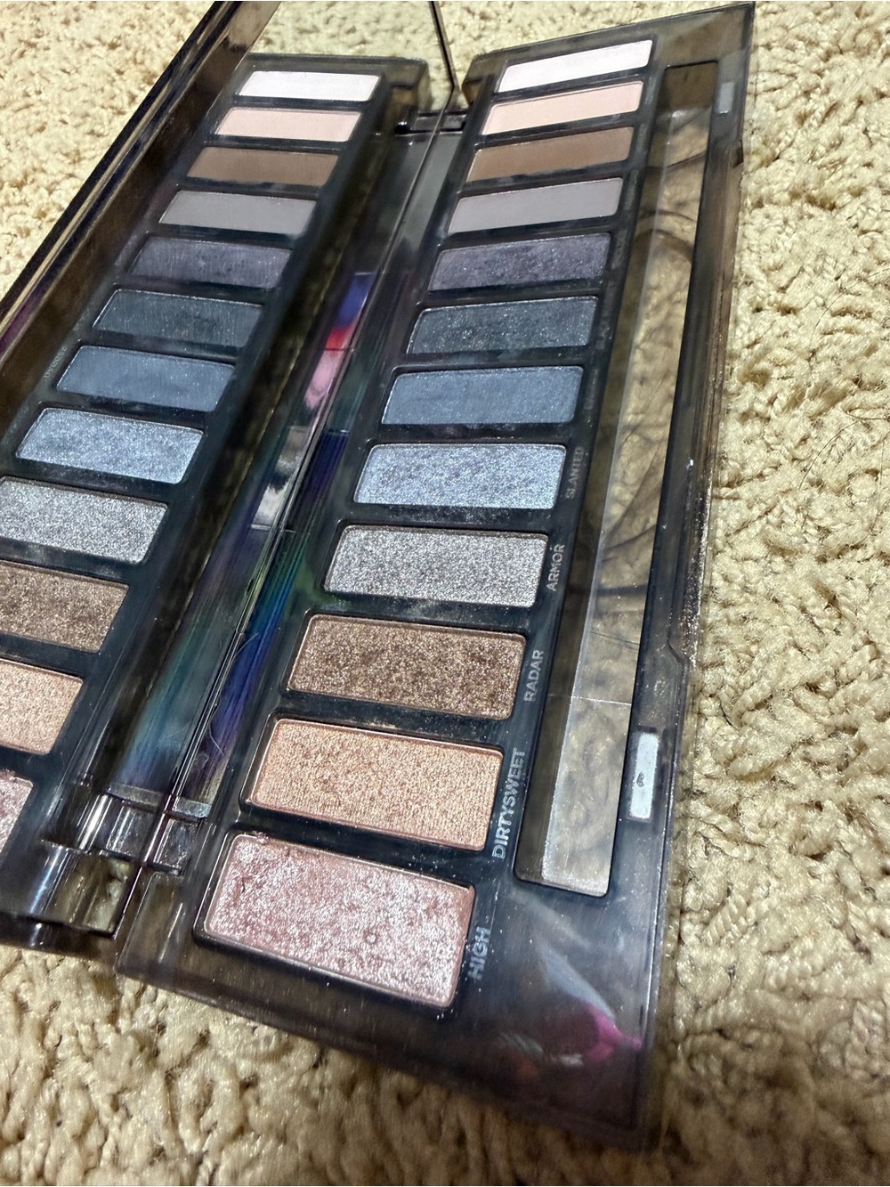 Urban Decay NAKED Smoky Eyeshadow Palette - Picture 3 of 7